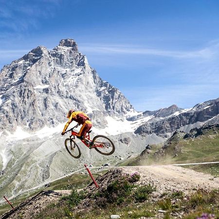 Relax & Sports -Cervinia- Maison Valtournenche Ngoại thất bức ảnh