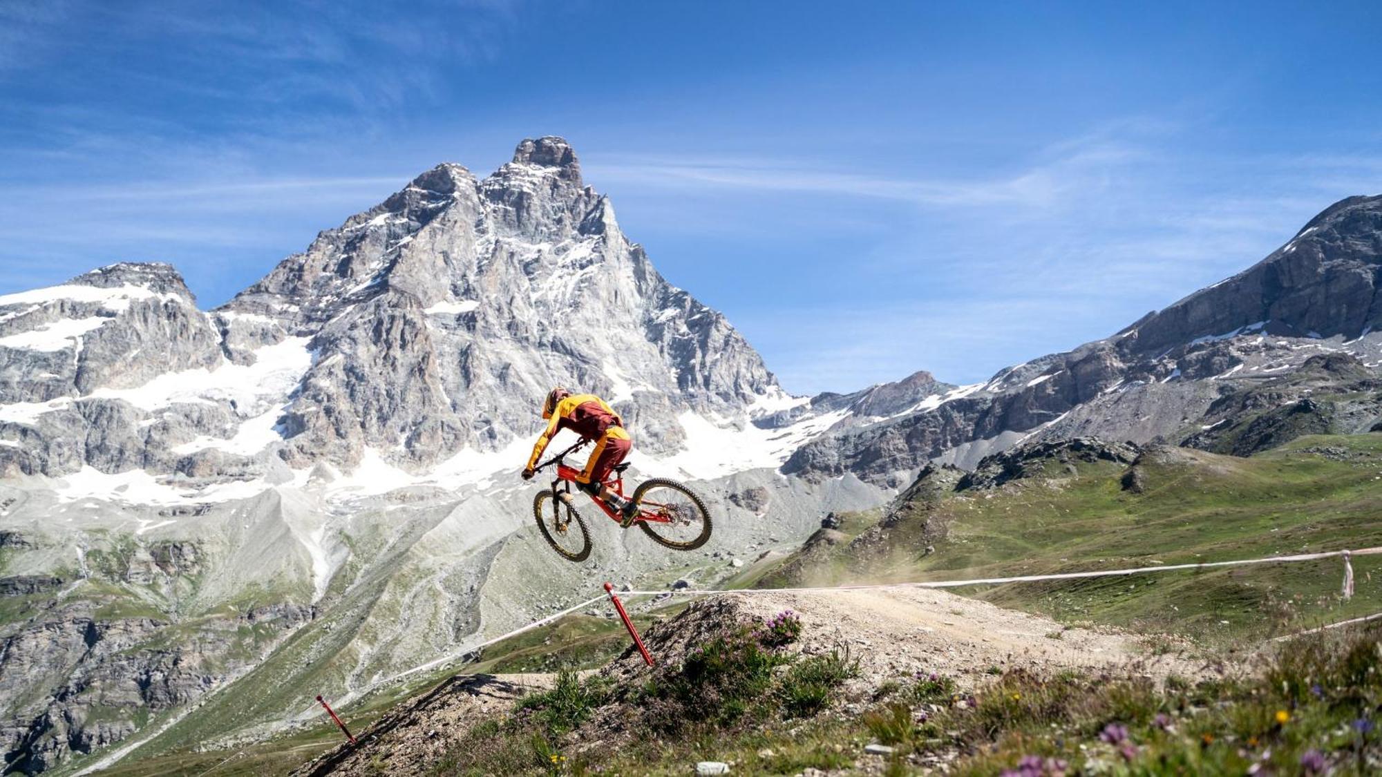 Relax & Sports -Cervinia- Maison Valtournenche Ngoại thất bức ảnh